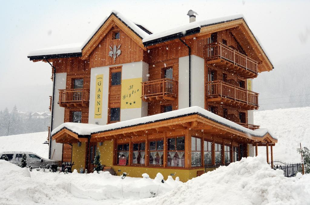 Residence Garni Il Giglio Commezzadura Kültér fotó