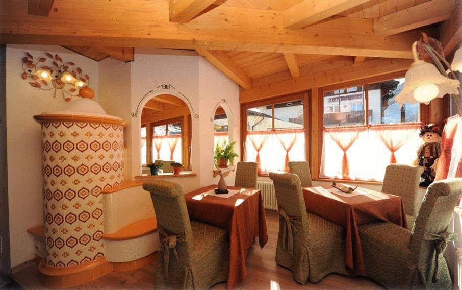 Residence Garni Il Giglio Commezzadura Kültér fotó