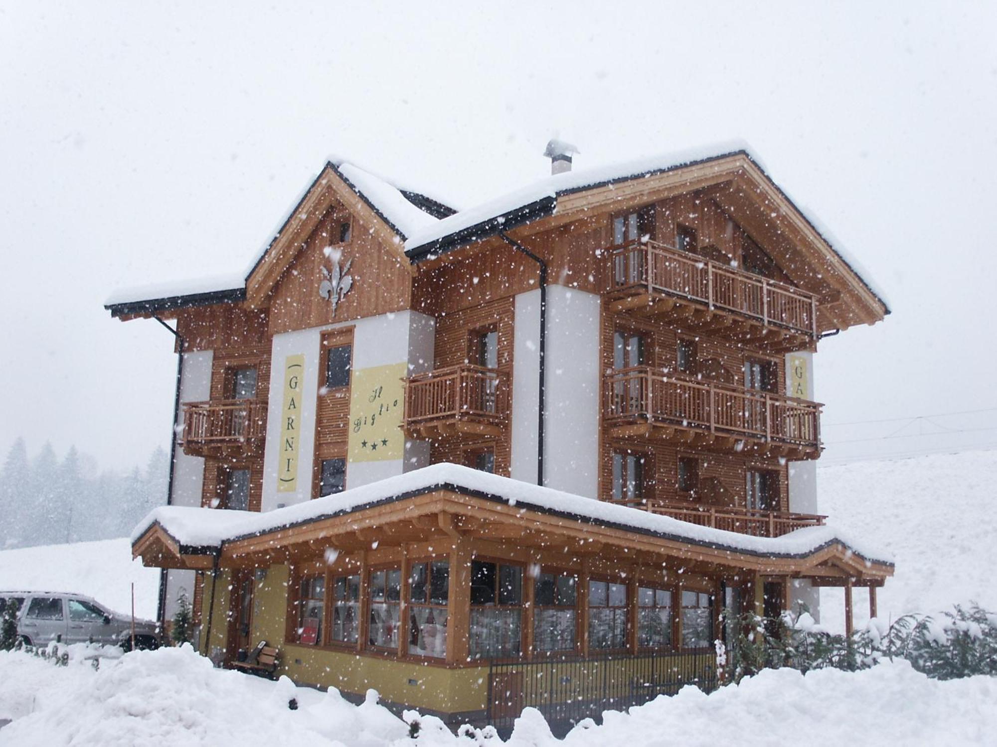 Residence Garni Il Giglio Commezzadura Kültér fotó